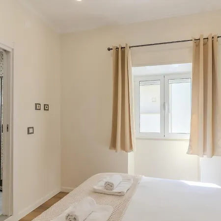 #379 Sunny Corner Apartment